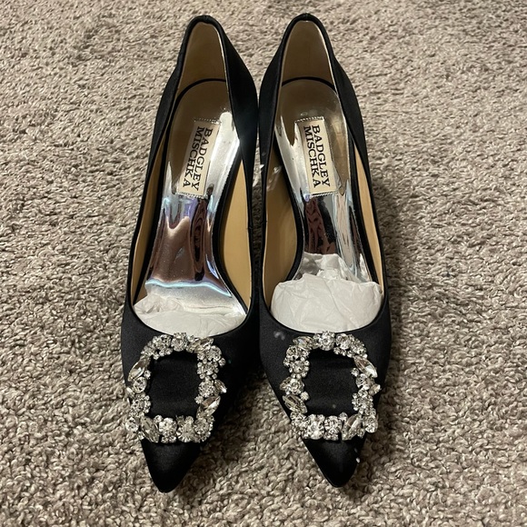 Women’s Badgley Mischka Cher Satin Brooch Embellished Stiletto Pumps Size 6 - Picture 3 of 14